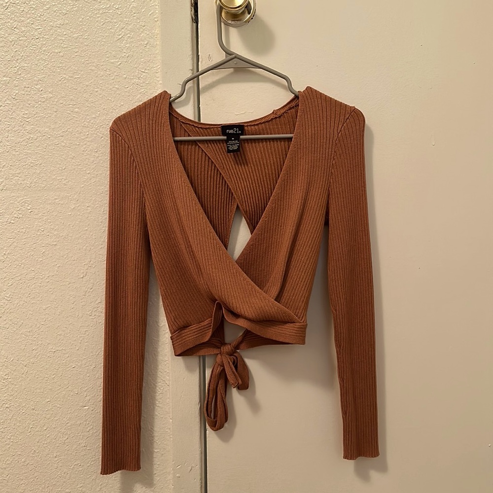Long sleeve crop top sweater shirt